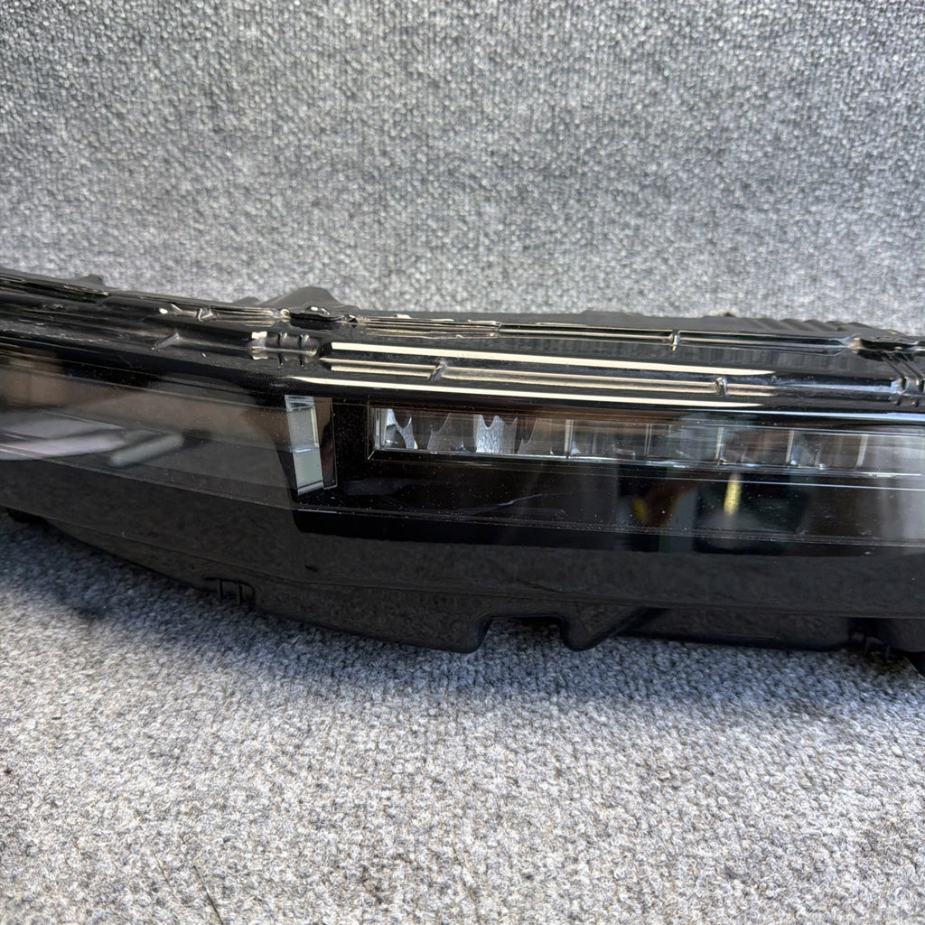 DMG‼️‼️24-27 Tesla Cybertruck Front Left Driver Side Headlight LED 1806404-00-D