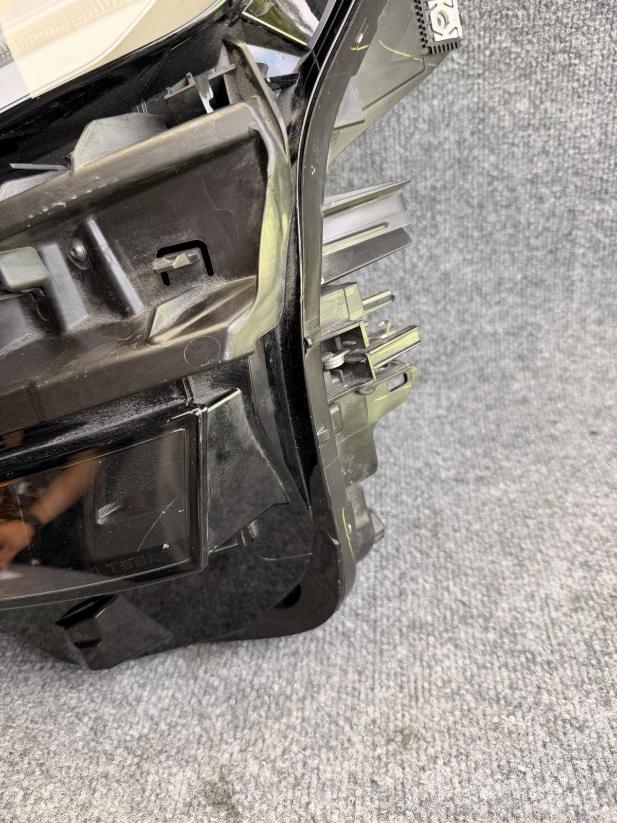 2025-2026 Tesla Model Y Juniper Headlight Left Driver LH 1918347-00-D OEM