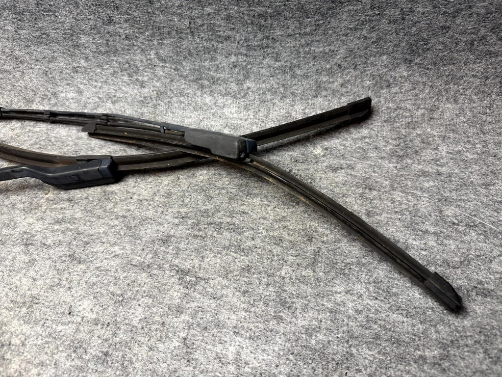 ♦️2017 - 2023 TESLA MODEL 3 RIGHT AND LEFT SIDE WINDSHIELD WIPER ARM OEM