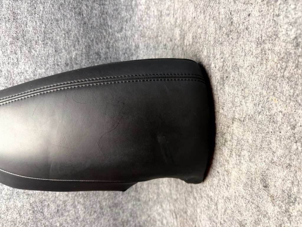 ♦️12-20 TESLA MODEL S LEFT 2ND ROW SEAT BOLSTER CUSHION COVER OEM, 1006402-04-A