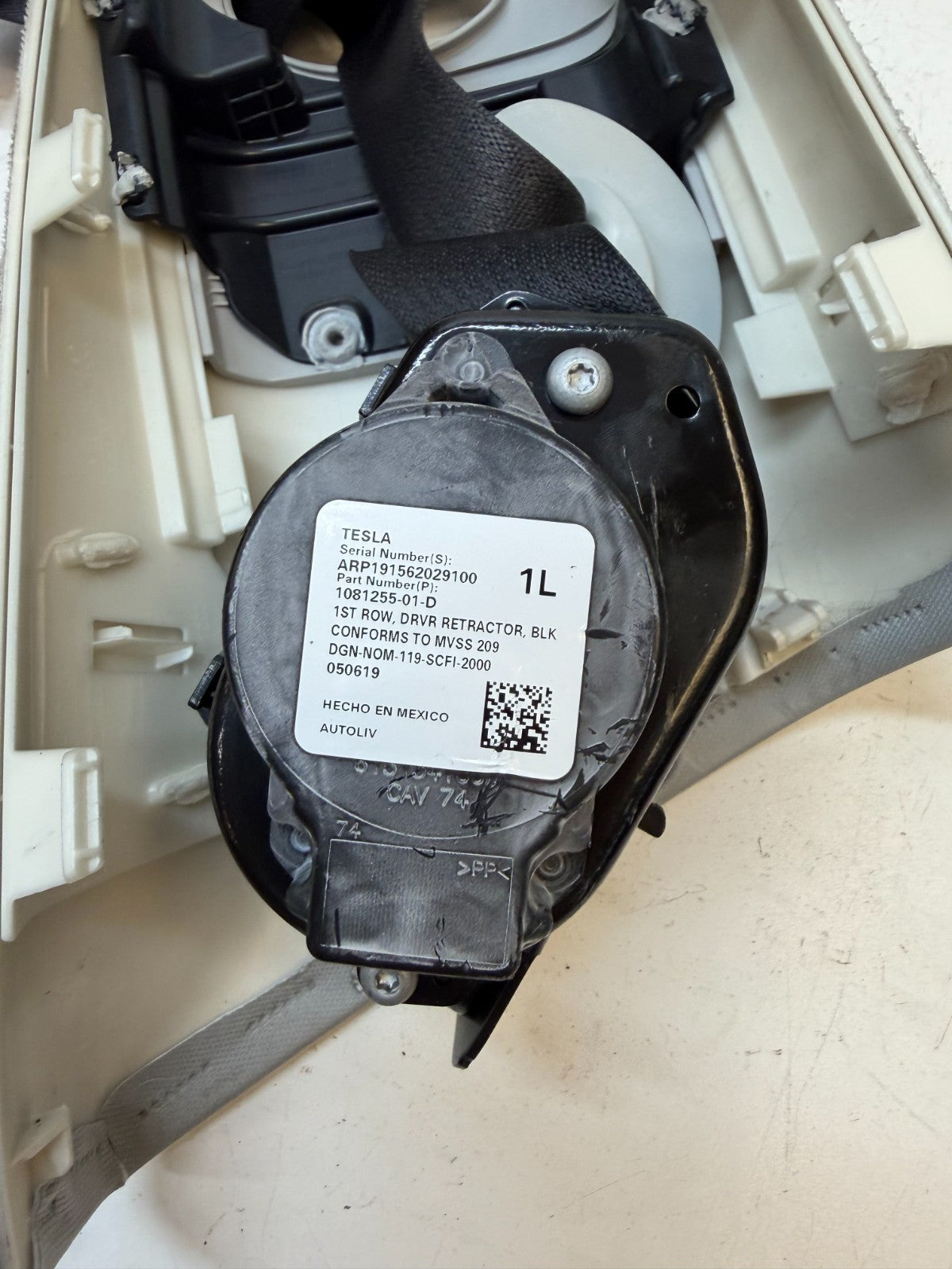 2020-23 Tesla Model 3 Front Left Driver Side 1st Row Seat Black 1456942-00-C