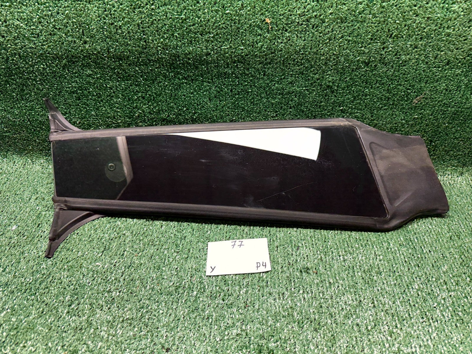 ♦️20 - 24 TESLA MODEL Y UPPER LEFT SIDE B PILLAR MOLDING TRIM OEM, 1516255-00-D