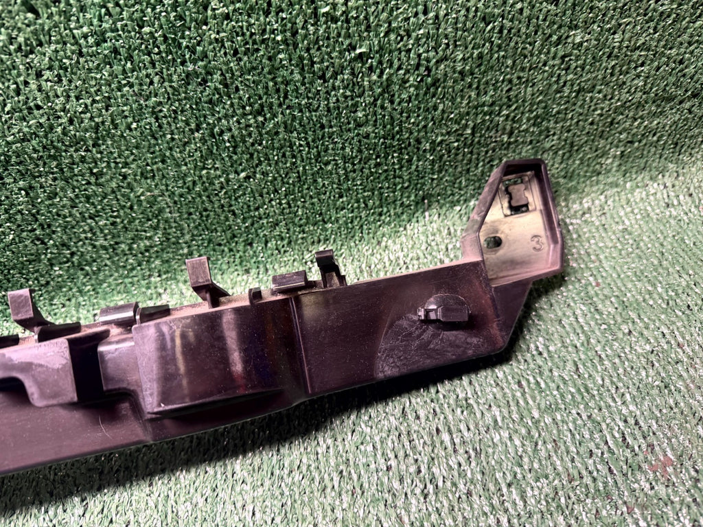 ♦️20–23 TESLA MODEL Y REAR BUMPER SUPPORT BRACKET W/ ANTENNA OEM, 1508179-00-C