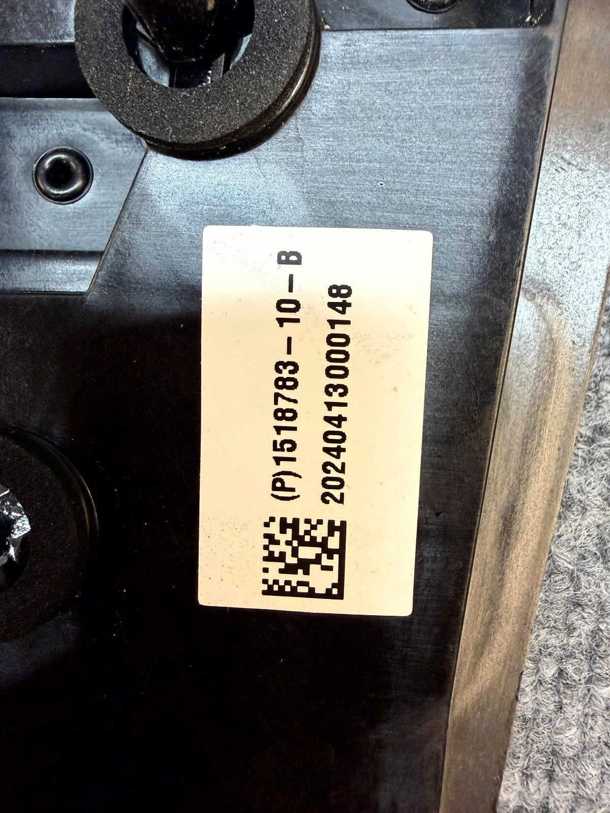 2017-2024 TESLA MODEL 3 Y REAR RIGHT CHARGE PORT DOOR REFLECTOR OEM 1518783-10-B