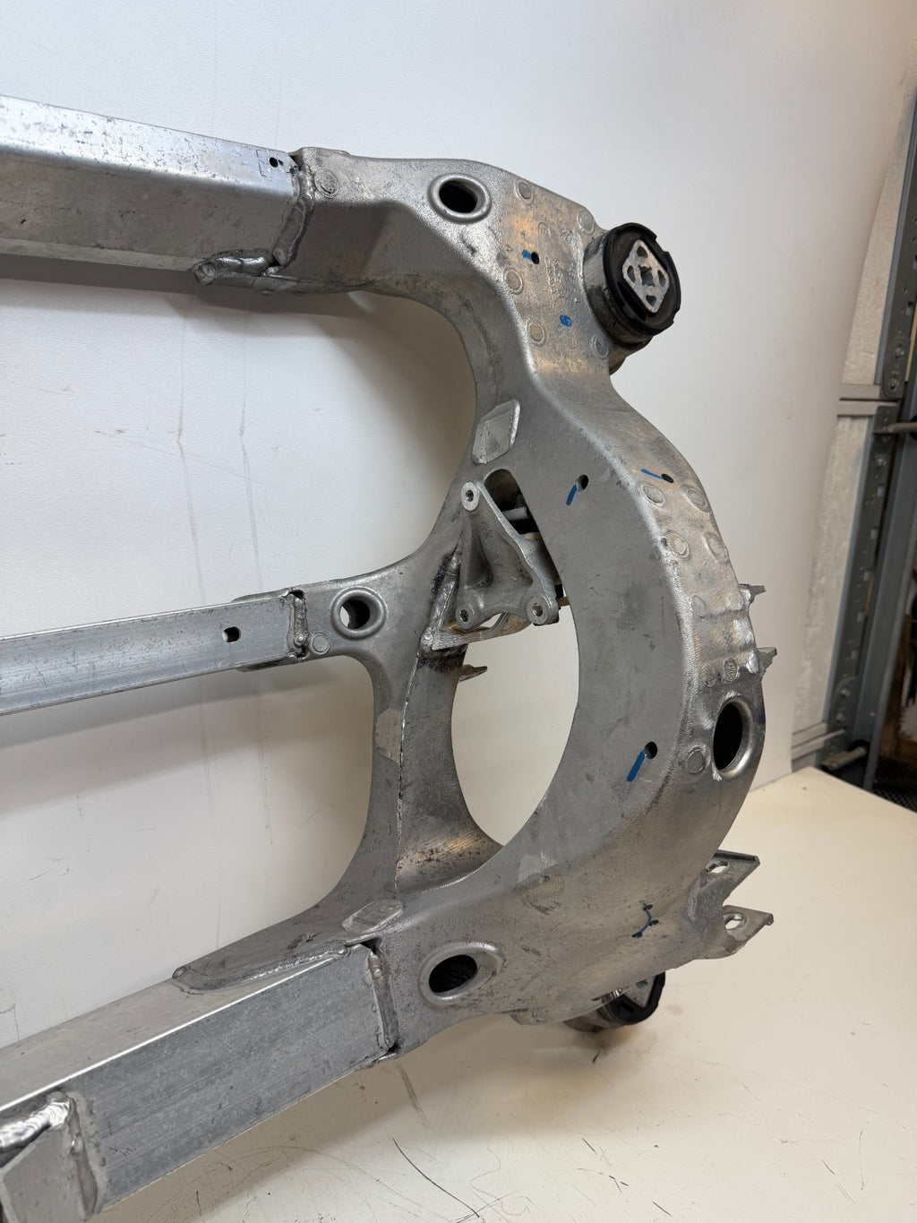 2016 - 2020 Tesla Model X Rear Subframe Crossmember 6007012-00-H