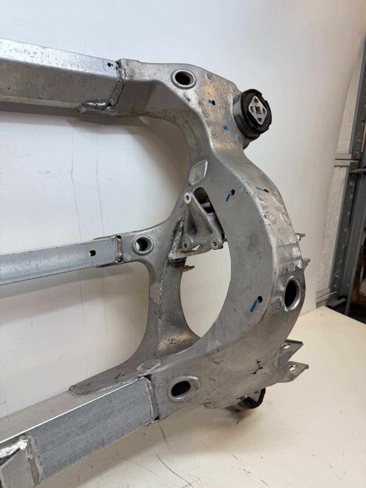 2016 - 2020 Tesla Model X Rear Subframe Crossmember 6007012-00-H