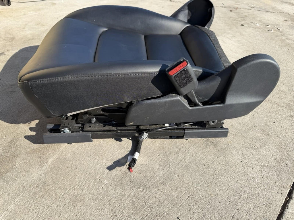 ♦️2017-2024 TESLA MODEL 3 Y FRONT RIGHT SIDE LOWER CUSHION SEAT OEM,1452804-00-F
