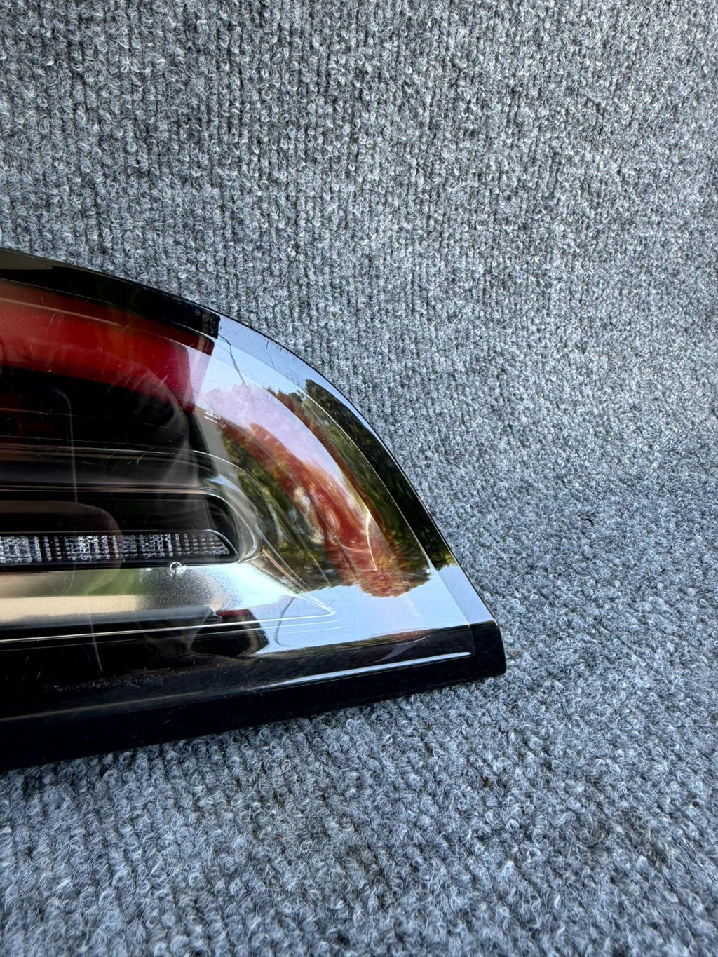 2017-2023 TESLA MODEL 3 REAR LEFT SIDE INNER TAILLIGHT LAMP OEM, 1077401-00-G