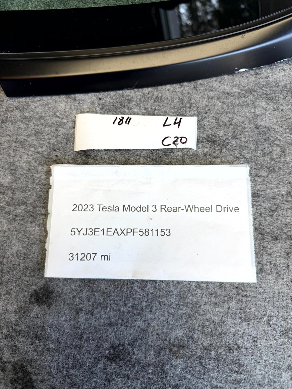 ♦️17-23 TESLA MODEL 3 REAR LEFT QUARTER WINDOW GLASS W/ MOLDING OEM, 151497801C