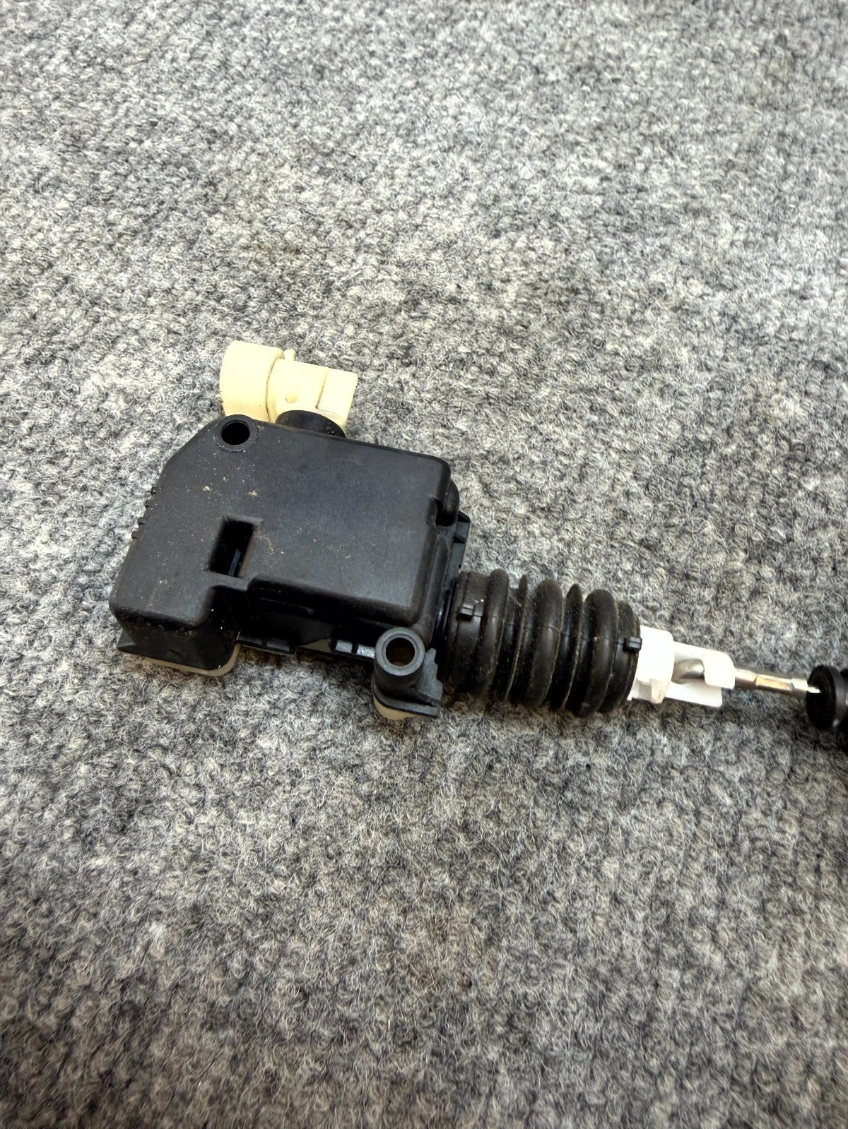 2017–2023 TESLA MODEL 3 HOOD BONNET LATCH LOCK ACTUATOR OEM