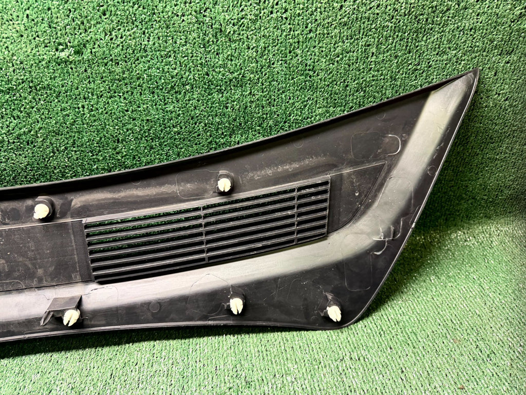 ♦️17 – 23 TESLA MODEL 3 FRONT WINDSHIELD WIPER COWL VENT PANEL OEM, 1081675-00-E