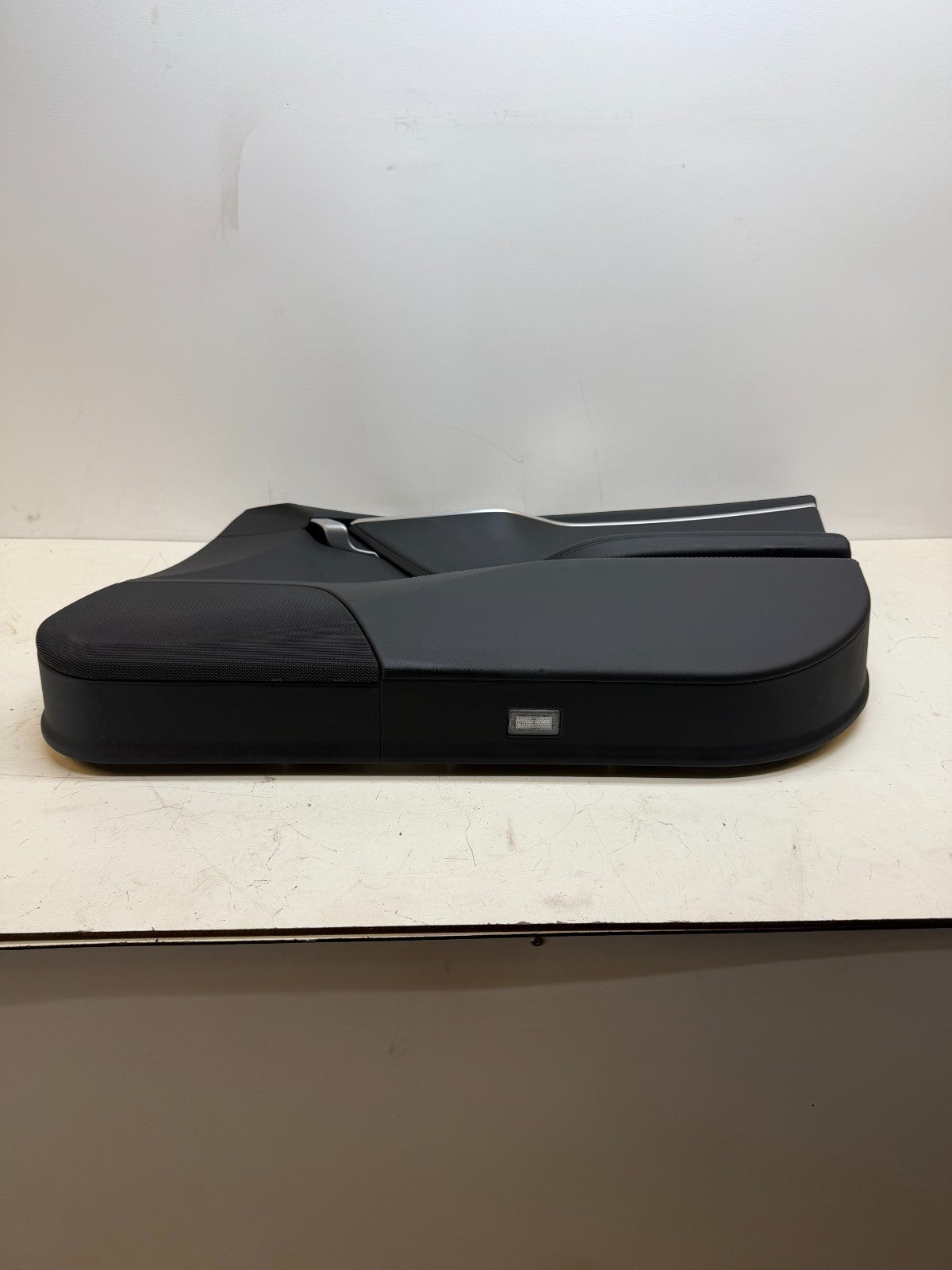 2012-2020 Tesla Model S Front RH Passenger Door Panel Trim 1007912-00-D