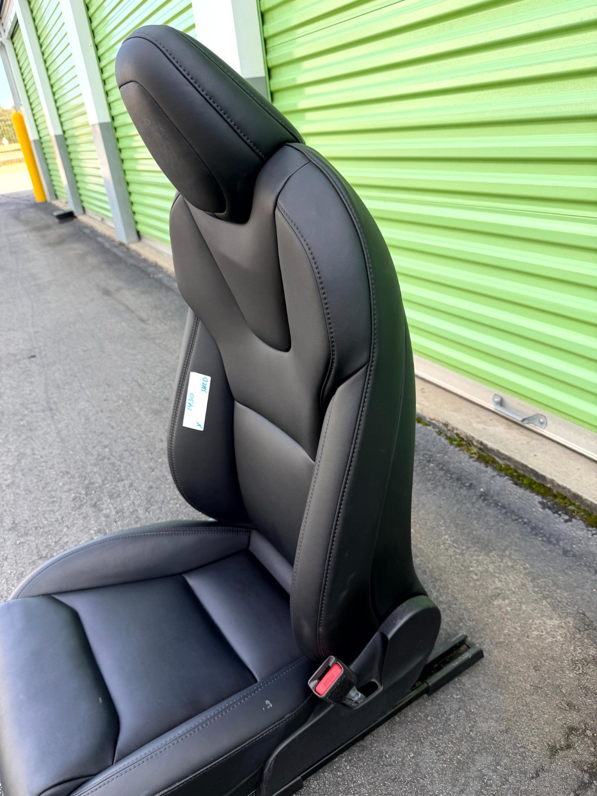 ♦️2016 - 2020 TESLA MODEL X 3 FRONT RIGHT FULL SEAT ASSEMBLY OEM, 1495845-00-A