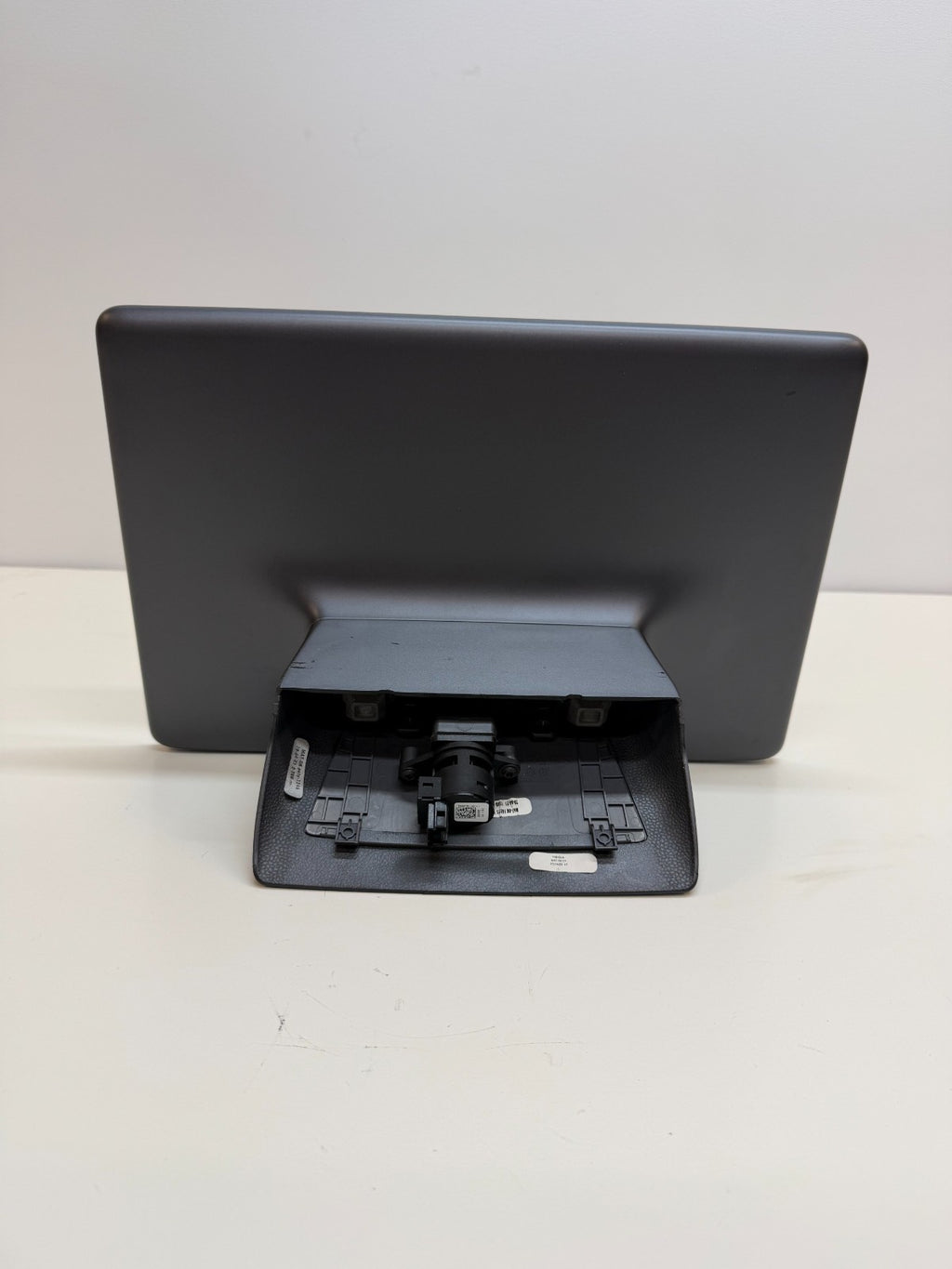 2017-24 Tesla Model Y Touch Screen Multimedia Navigation Display 1494715-00-C