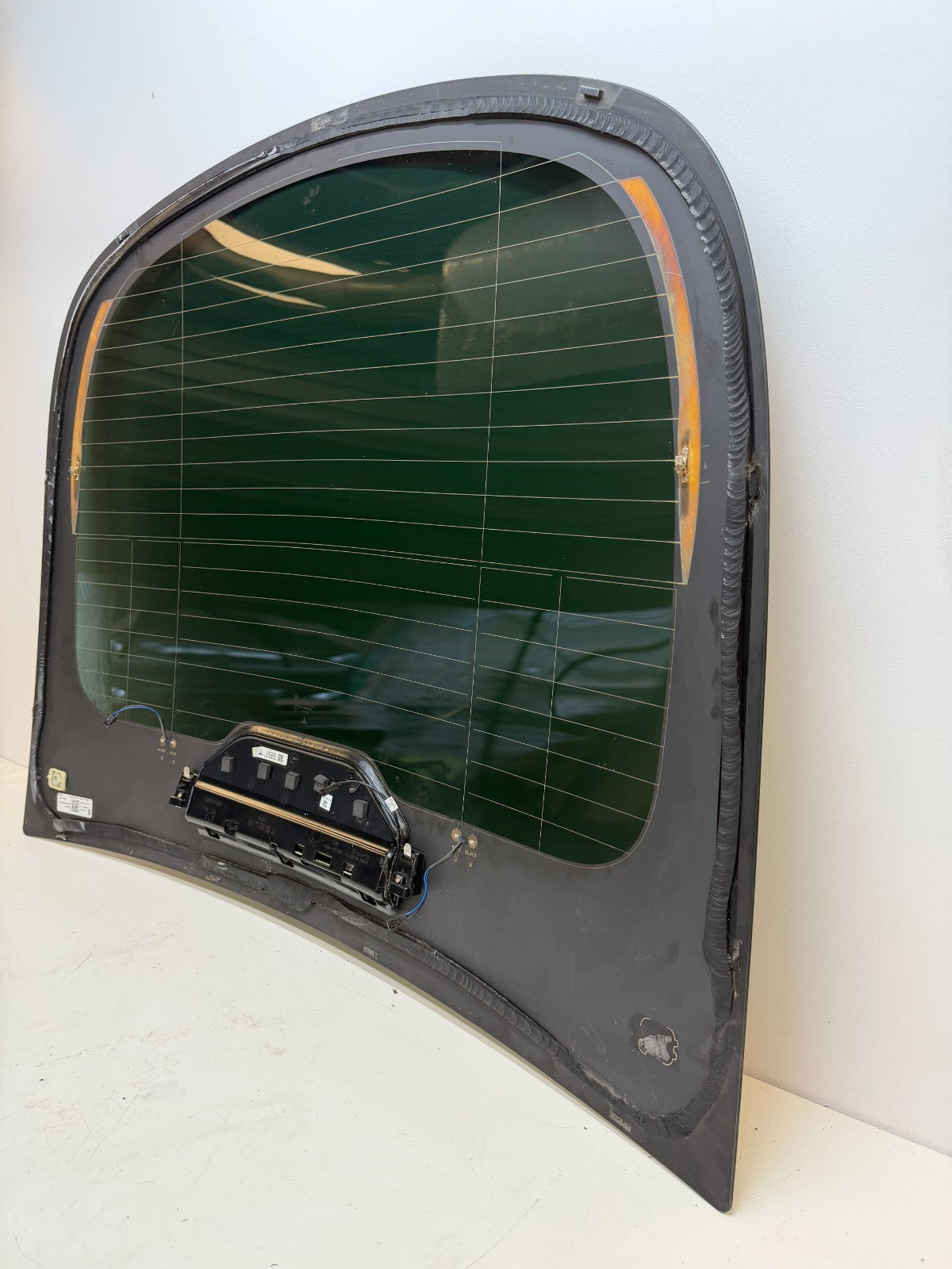 2020-2024 Tesla Model Y Rear Glass Liftgate Backlite 1632812-00-A