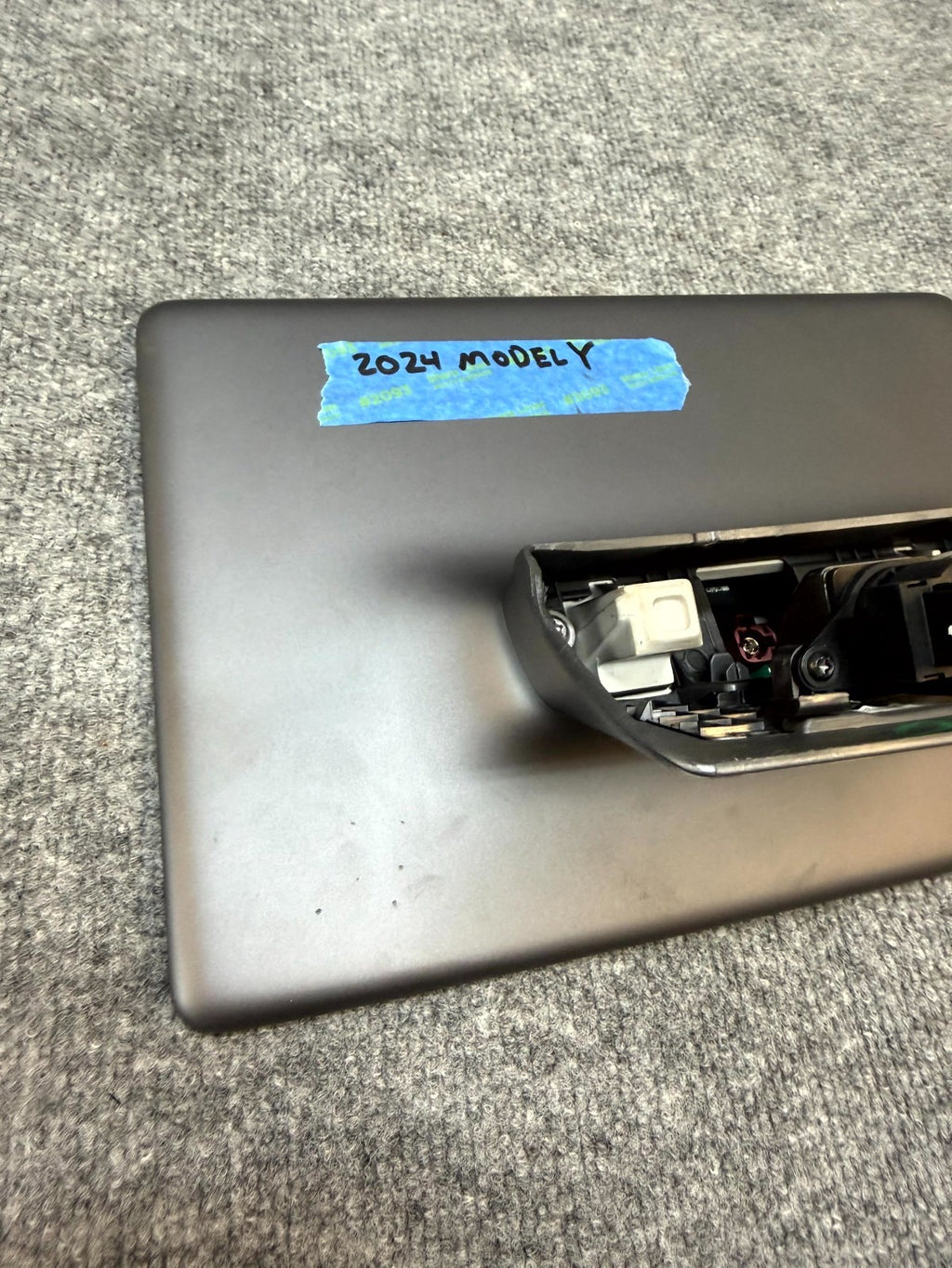2020-2024 TESLA MODEL Y MULTIMEDIA NAVIGATION SCREEN DISPLAY OEM, 1089543-00-J