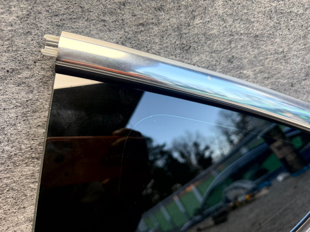 ♦️2017-2023 TESLA MODEL 3 REAR LEFT SIDE QUARTER WINDOW GLASS OEM, 1080703-00-G