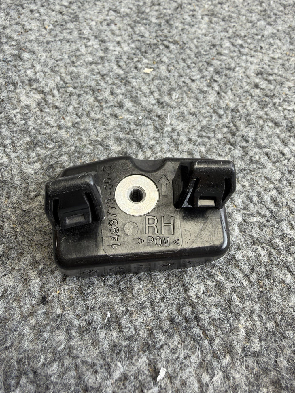 Genuine Tesla Model Y Front Fender Bracket Support Right Side 1493773-00-B OEM