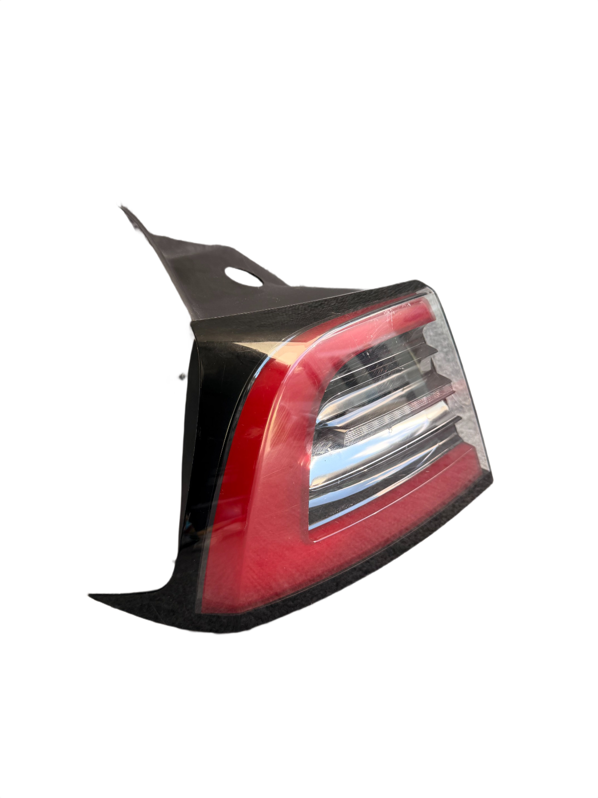 2017-2023 TESLA MODEL 3 Y OUTER TAILLIGHT LEFT SIDE LED LAMP 1077397 3 PIN
