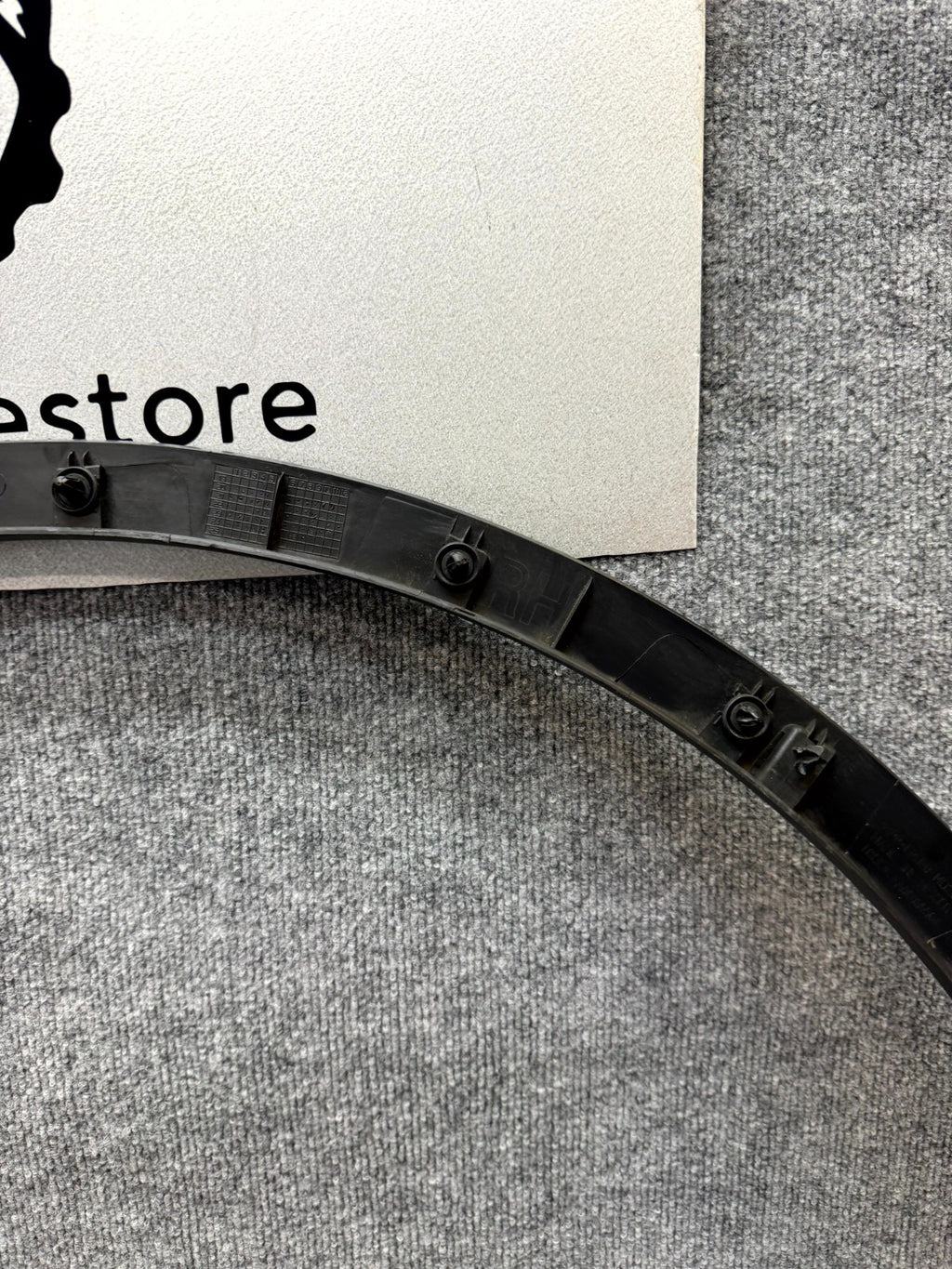 2020 - 2024 TESLA MODEL Y REAR RIGHT SIDE WHEEL FLARE MOLDING OEM, 1494164-00-C