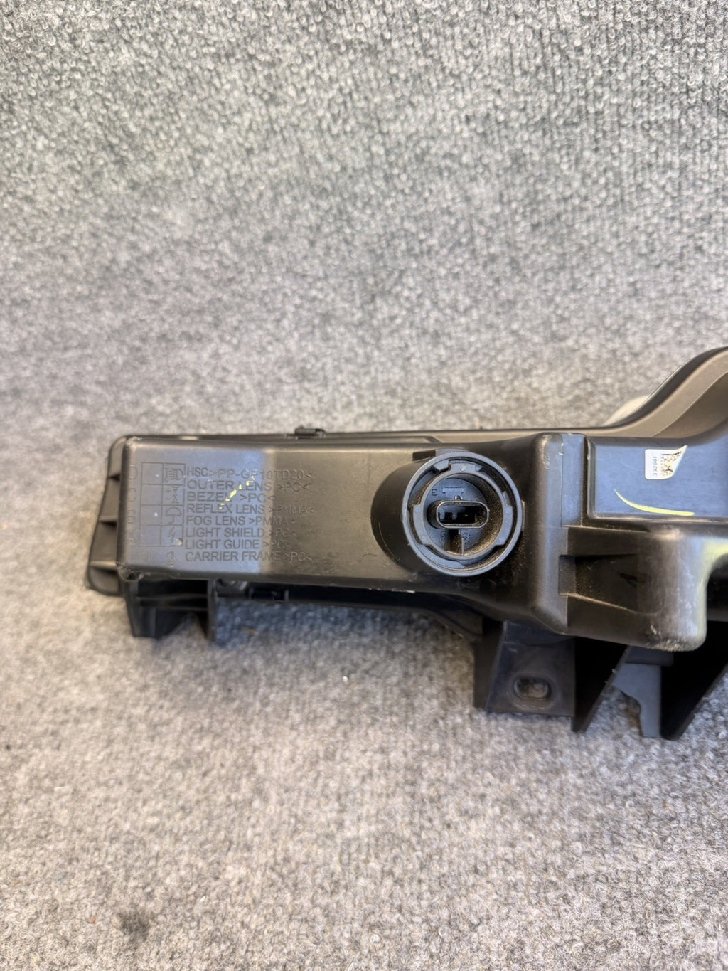 2017-2025 Tesla Model Y LED Lower Front Fog Light 3-Pin 1077392-00-F   OEM