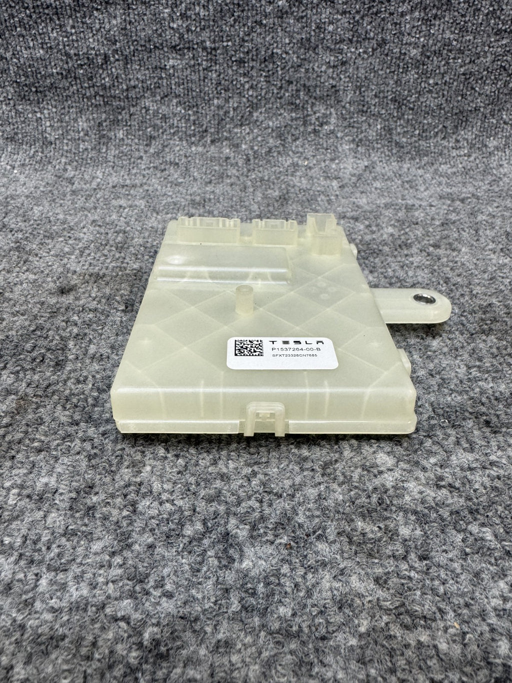 2020 - 2024 TESLA MODEL Y CHARGE PORT CONTROLLER MODULE UNIT OEM, 1537264-00-B