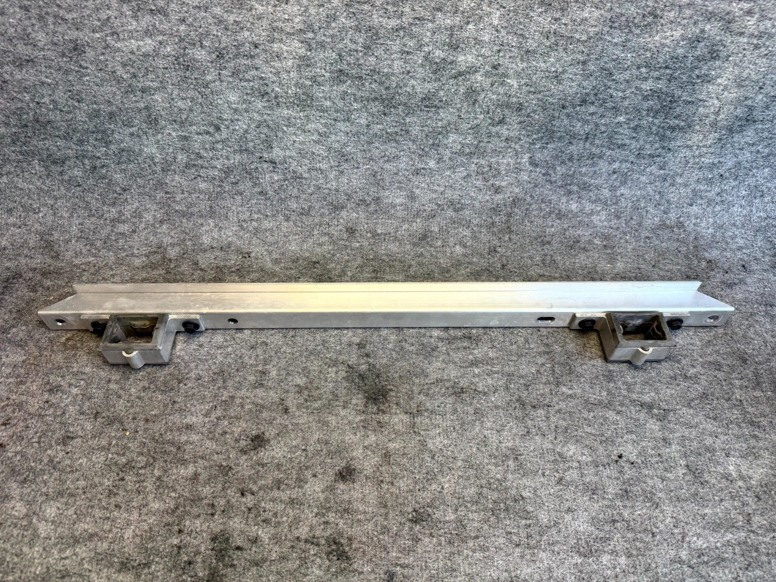 ♦️17-23 TESLA MODEL 3 FRONT TRUNK REINFORCEMENT BRACKET SUPPORT OEM, 110477700A