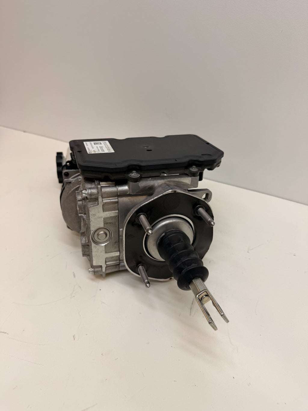 2012-2016 Tesla Model S Electromechanical Brake IBooster Servo 1037123-00-B