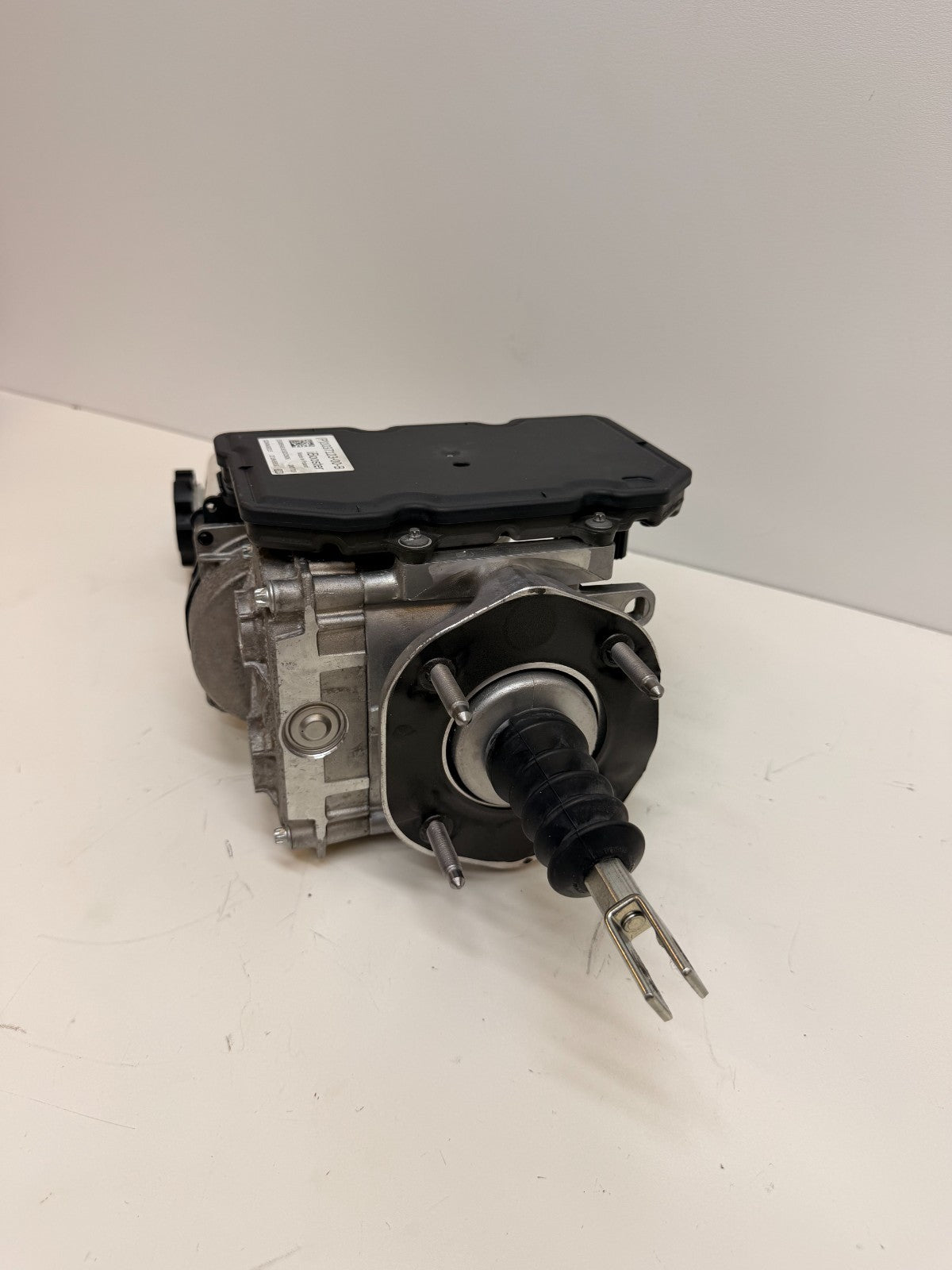 2012-2016 Tesla Model S Electromechanical Brake IBooster Servo 1037123-00-B