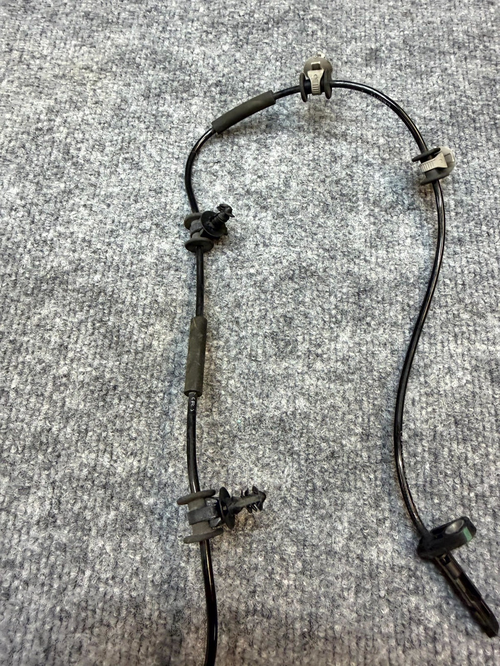 2017-2023 TESLA MODEL Y FRONT ANTI-LOCK ABS WHEEL SPEED SENSOR OEM, 1188761-00-A