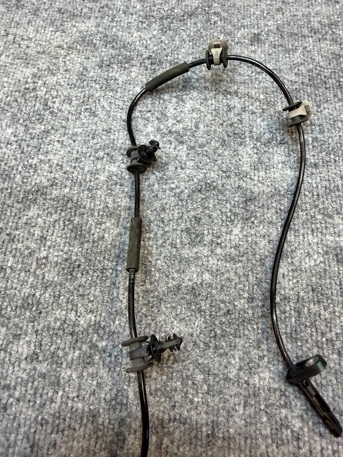 2017-2023 TESLA MODEL Y FRONT ANTI-LOCK ABS WHEEL SPEED SENSOR OEM, 1188761-00-A