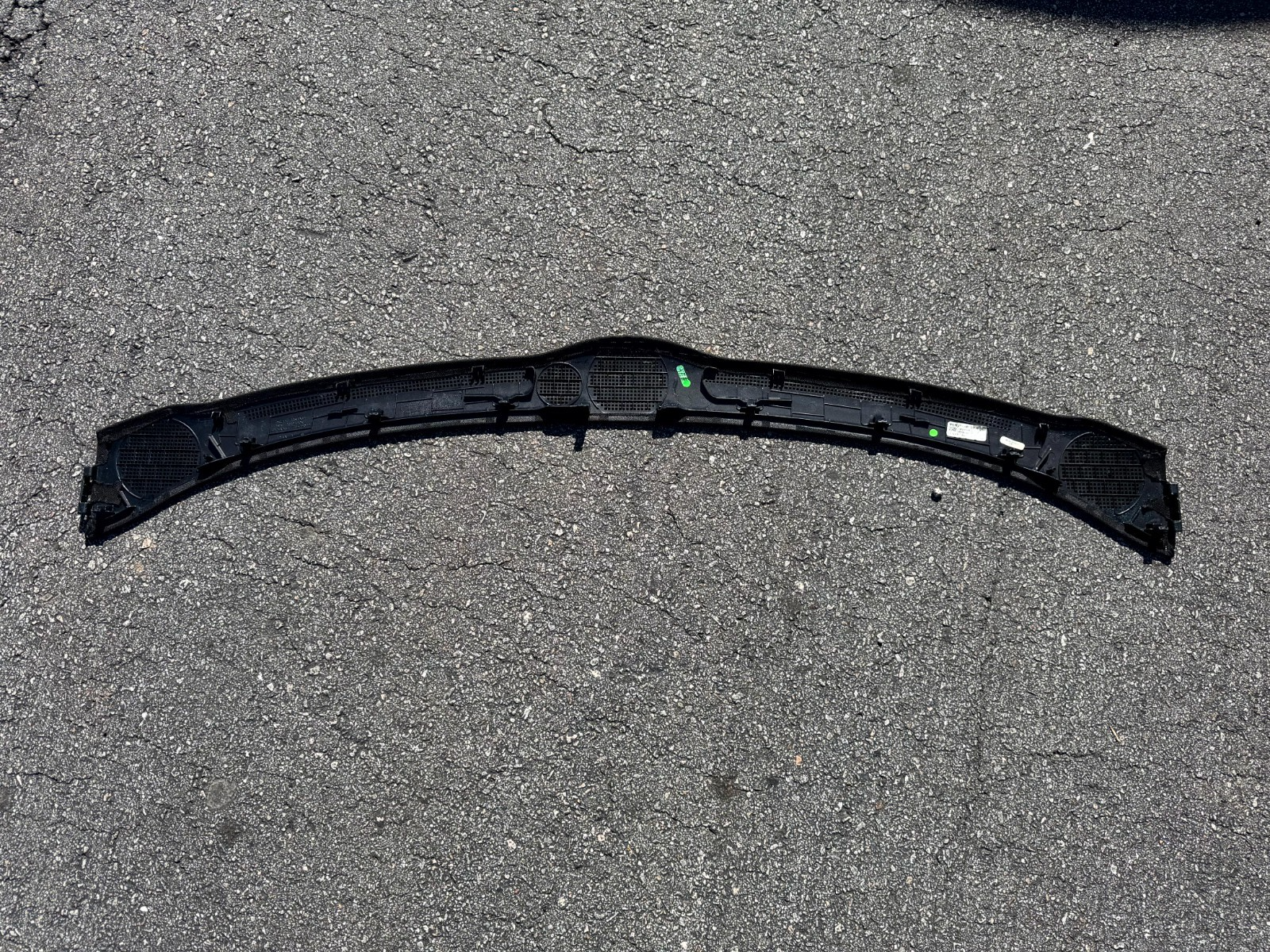 ♦️17-23 TESLA MODEL 3 DASHBOARD INSTRUMENT PANEL SPEAKER GRILLE OEM, 1083390-00