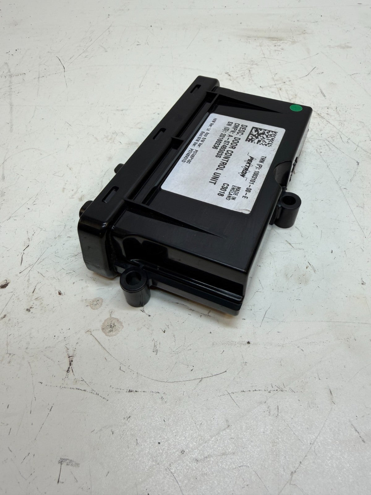 2012-2020 Tesla Model S Front Door Control Module Computer Unit 1003101-00-E