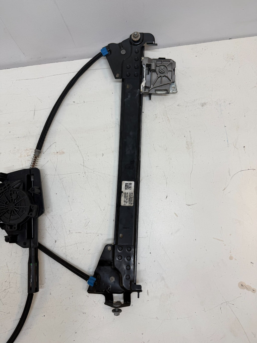 12-20 Tesla Model S Front Right Door Window Regulator & Motor 6006651-00-G