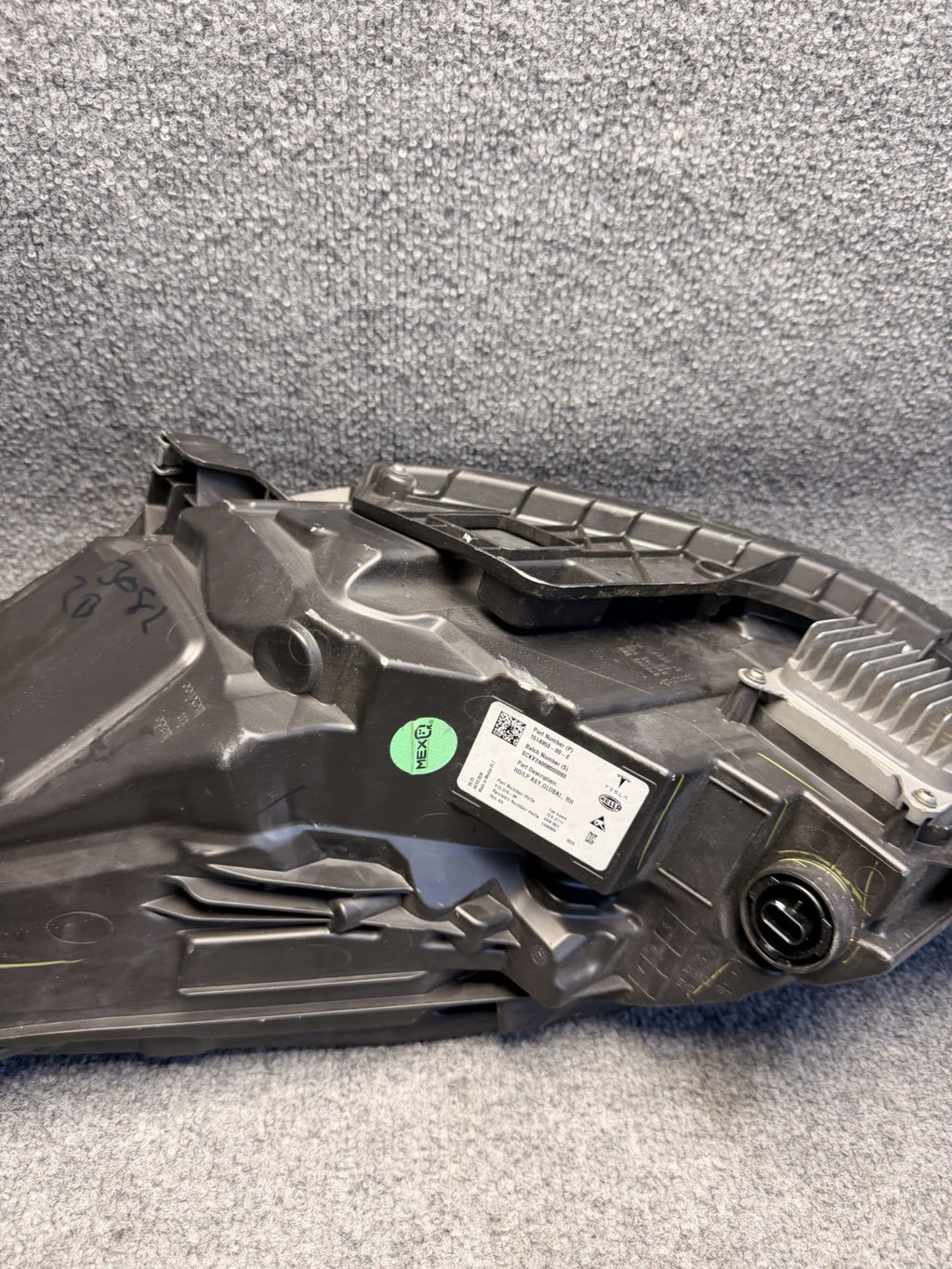 2017-2024 Tesla Model 3 / Y Right Passenger Side Headlight LED 1514953-00-E OEM