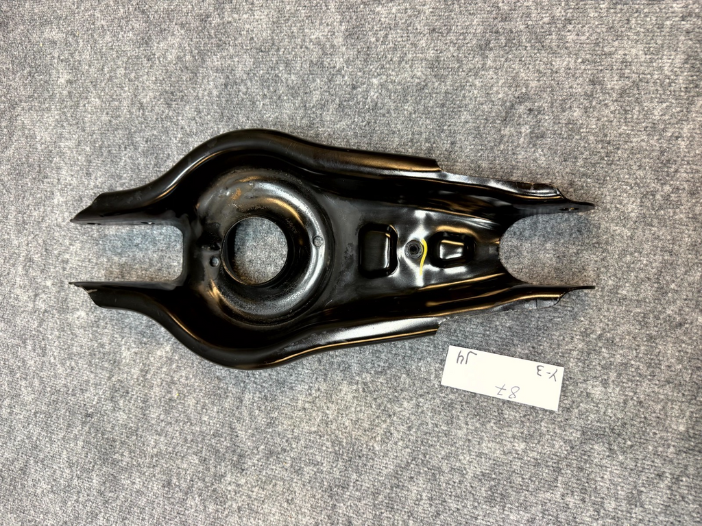 2020-2024 TESLA MODEL Y REAR RIGHT LOWER CONTROL ARM SPRING PERCH OEM,1044451-00