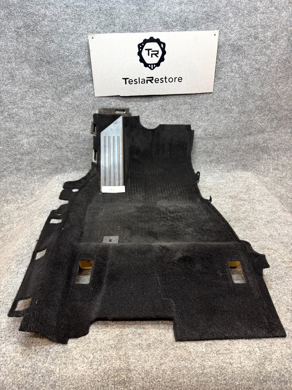 2020–2024 TESLA MODEL Y FRONT RIGHT FLOOR CARPET COVER LINER TRIM OEM 149306000J