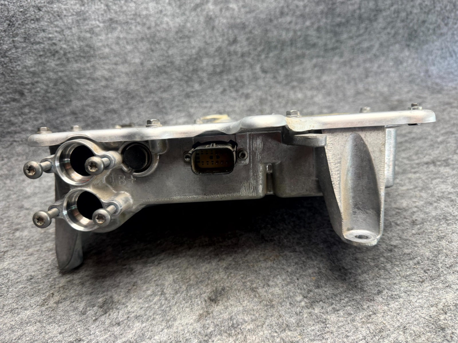 ♦️16-20 TESLA MODEL X FRONT JUNCTION HIGH POWER DISTRIBUTION UNIT OEM 104967800H