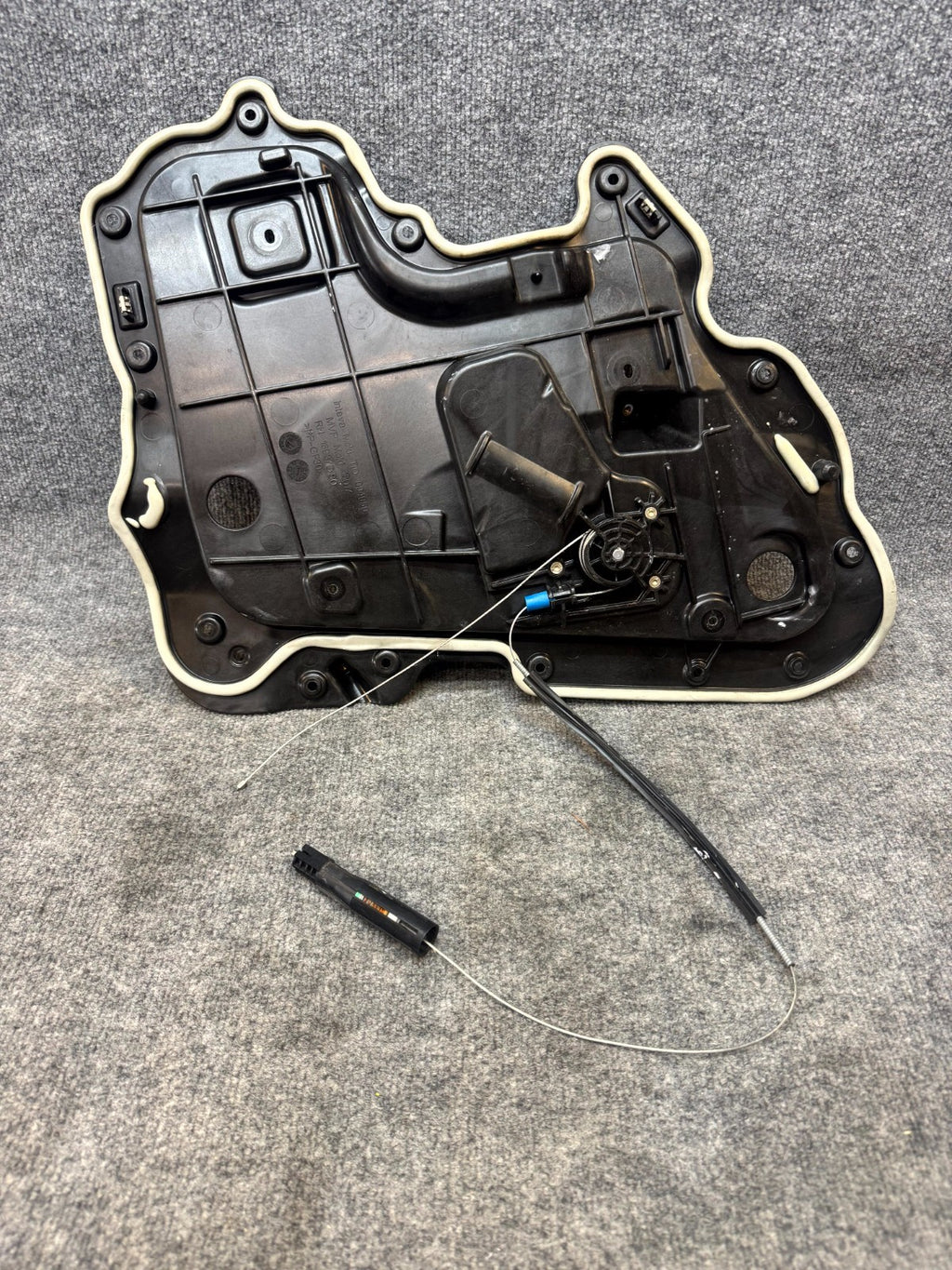 2017-2023 TESLA MODEL 3 REAR RIGHT DOOR WINDOW REGULATOR & MOTOR OEM, 109662310F
