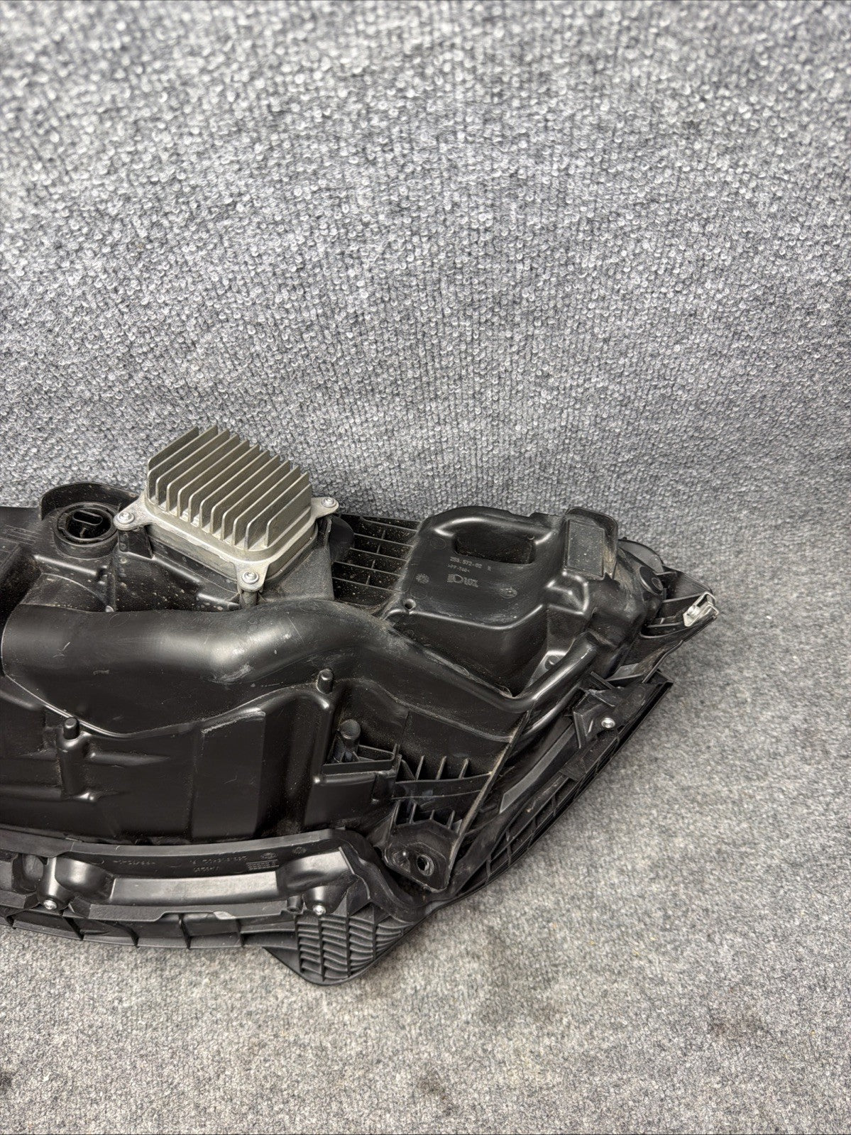 2022-2025 TESLA MODEL S RIGHT HEADLIGHT BLACK Projector LED 1563714-00-F OEM