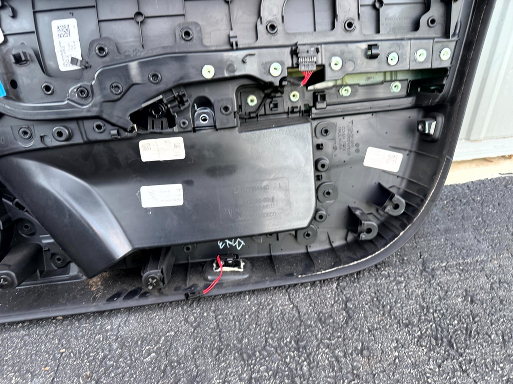 ♦️2017 - 2023 TESLA MODEL 3 FRONT LEFT SIDE DOOR PANEL TRIM OEM, 1593860-00-A