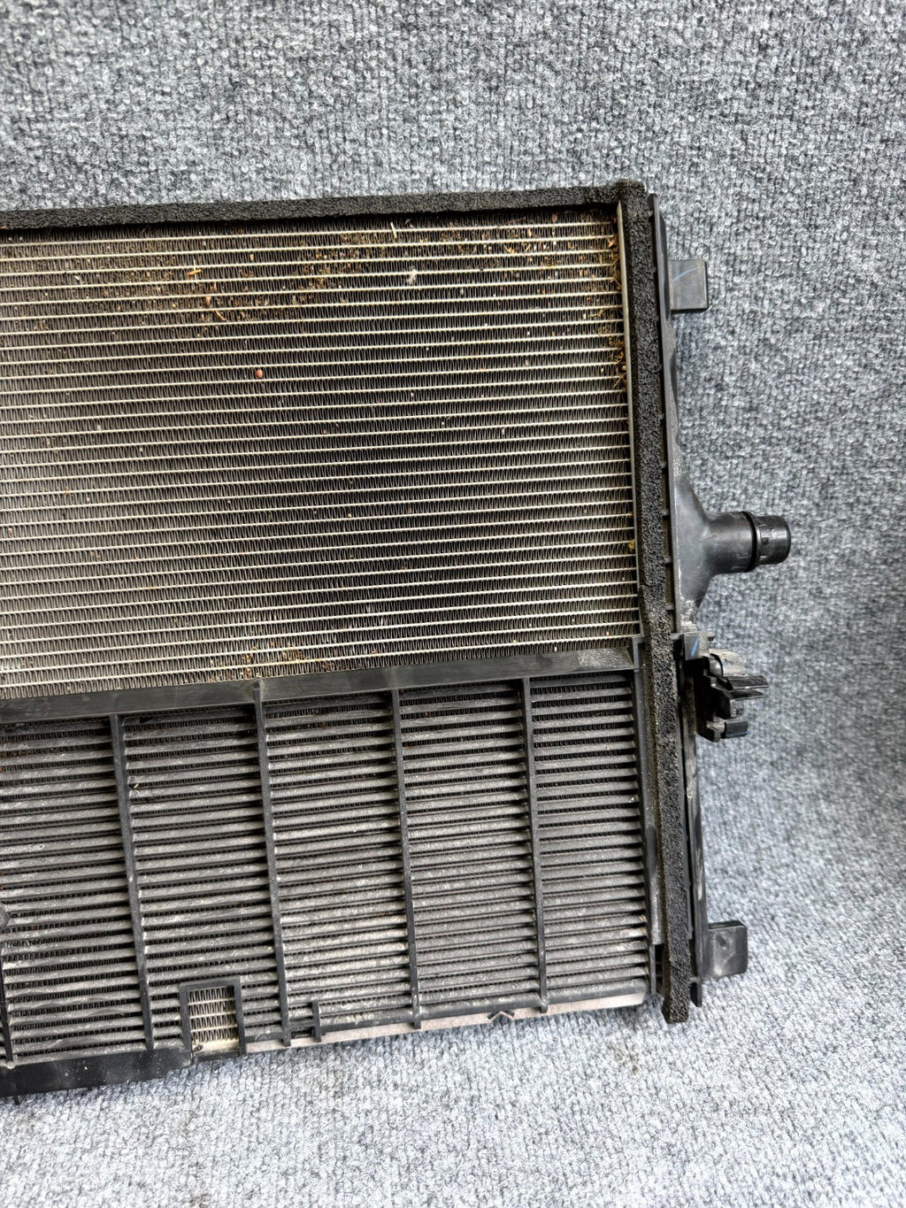 2017 - 2023 TESLA MODEL 3 ENGINE COOLANT COOLING RADIATOR OEM, 1494175-00-A