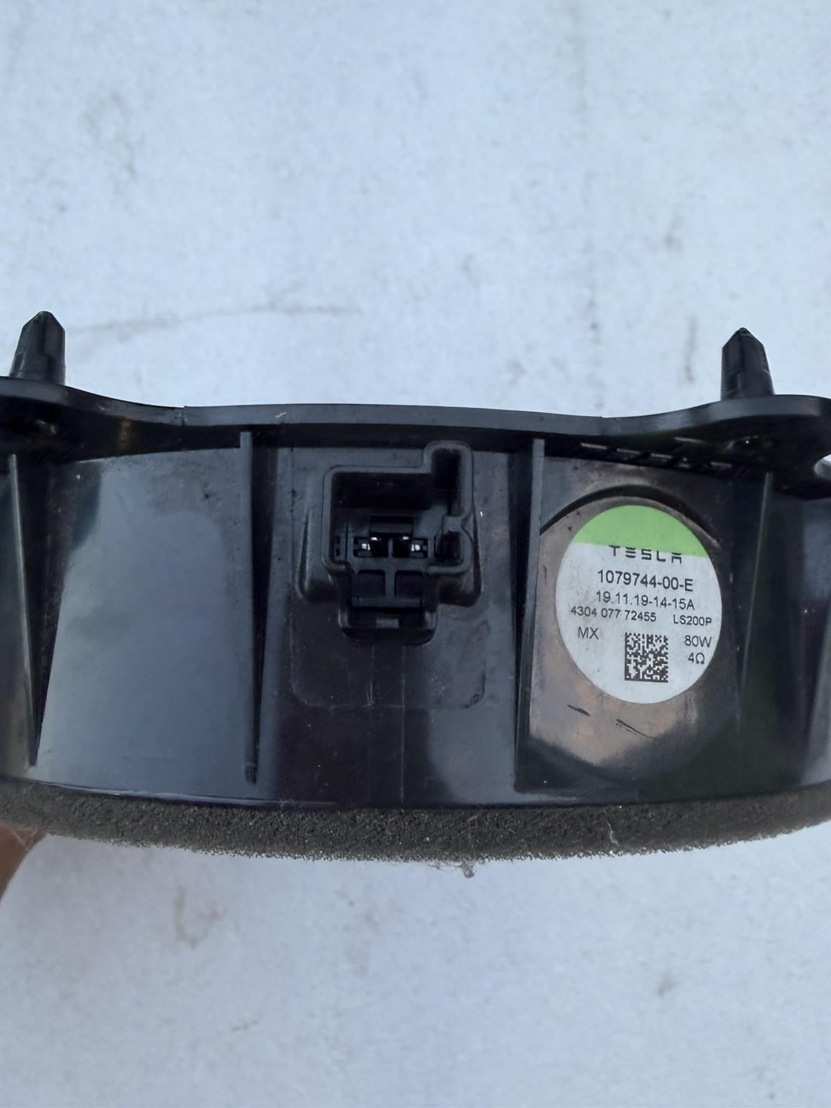 ♦️17-25 TESLA MODEL 3 M3 FRONT DOOR AUDIO WOOFER SPEAKER 200MM OEM, 1079744-00-E