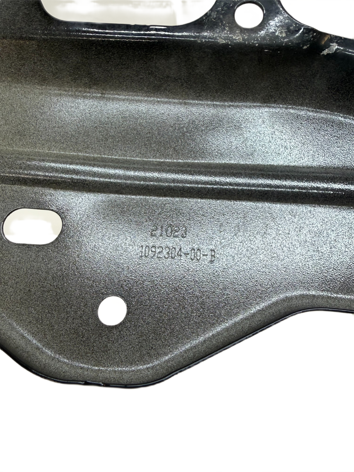 2017-23 Model 3 Front Driver Side Fender Mount Support Bracket Left 1092304-00-B
