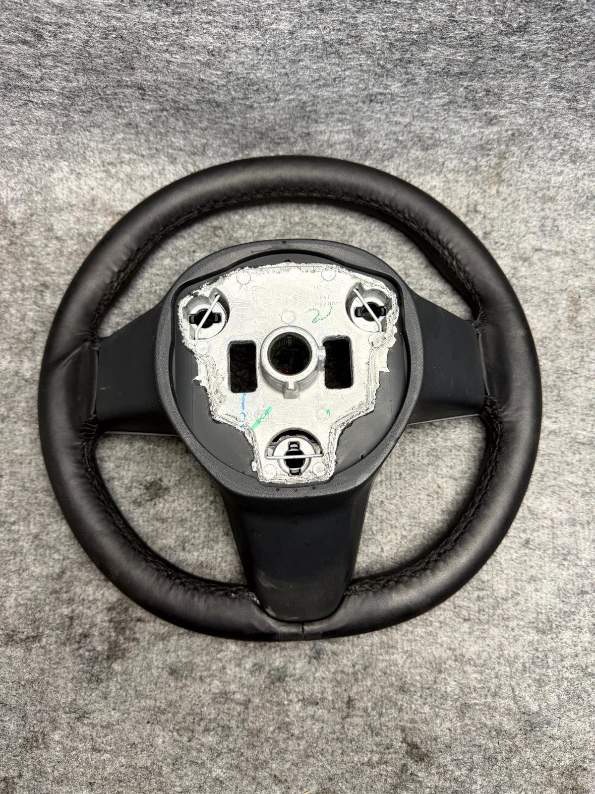 ♦️17-23 TESLA MODEL 3 STEERING WHEEL LEATHER W/ CONTROL SWITCH OEM, 1490214-00-B