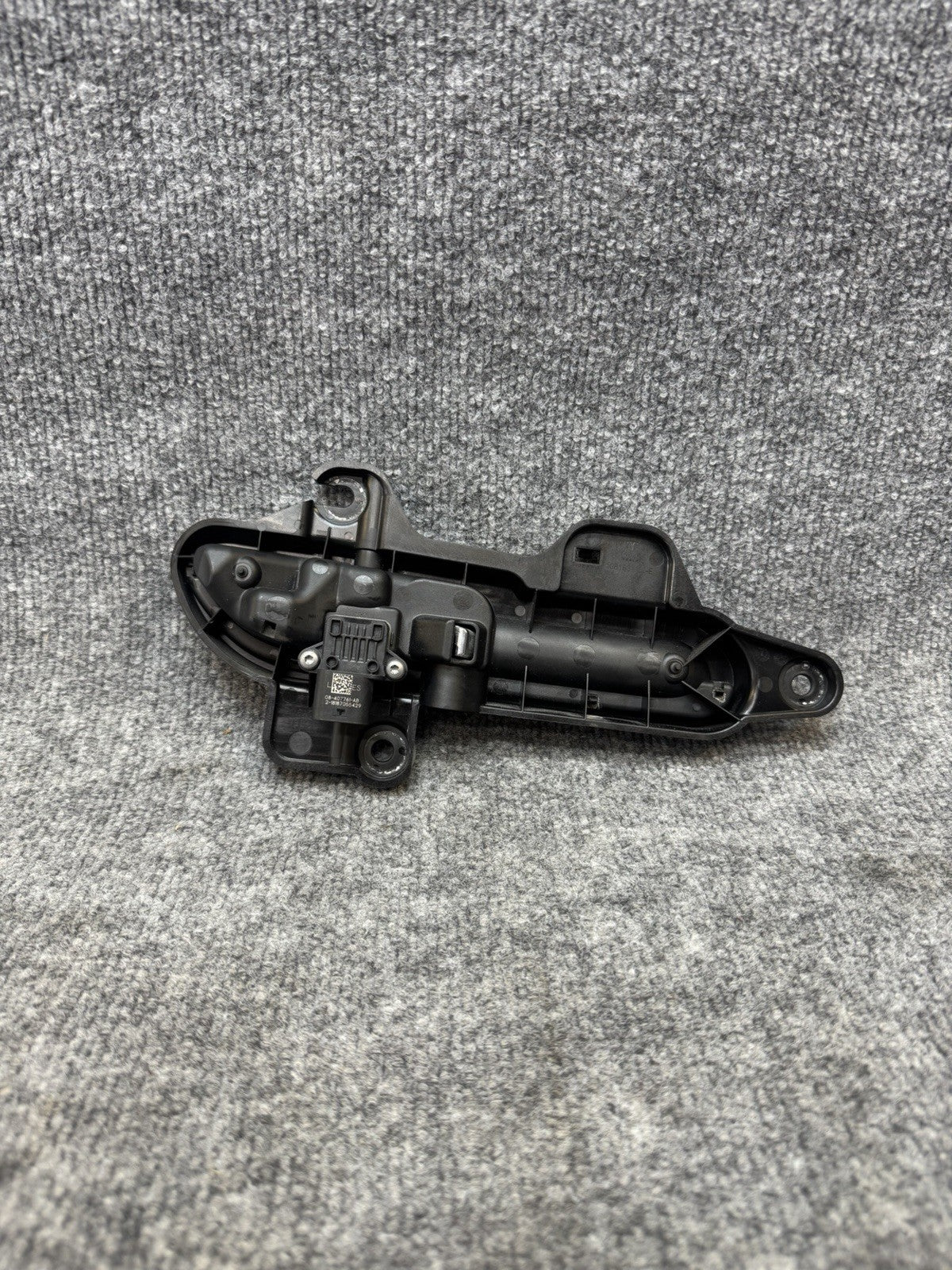 17-20 Tesla Model 3 Front = Rear Left Exterior Door Handle Outer 1081831-99-F