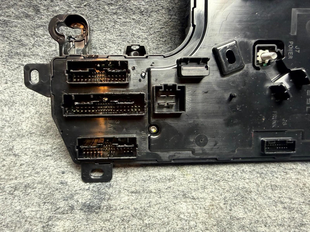 ♦️2017-2023 TESLA MODEL 3 FRONT LEFT ELECTRIC VOLTAGE MODULE OEM, 1078673-90-K