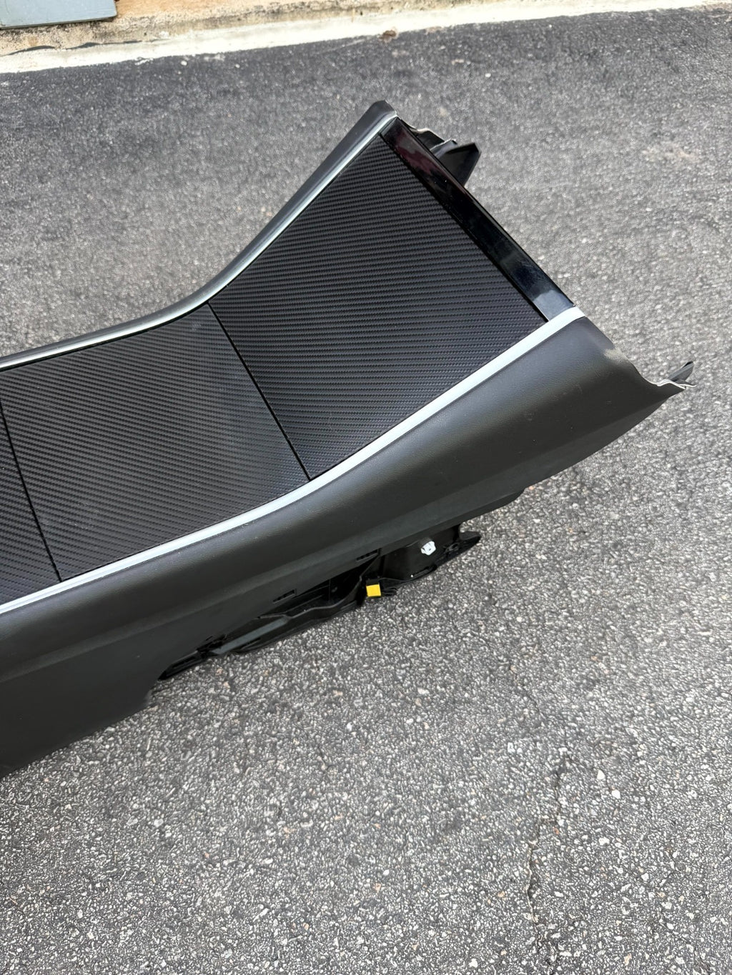 2017 – 2023 TESLA MODEL 3 FRONT CENTER CONSOLE ARMREST OEM, 1755501-99-A