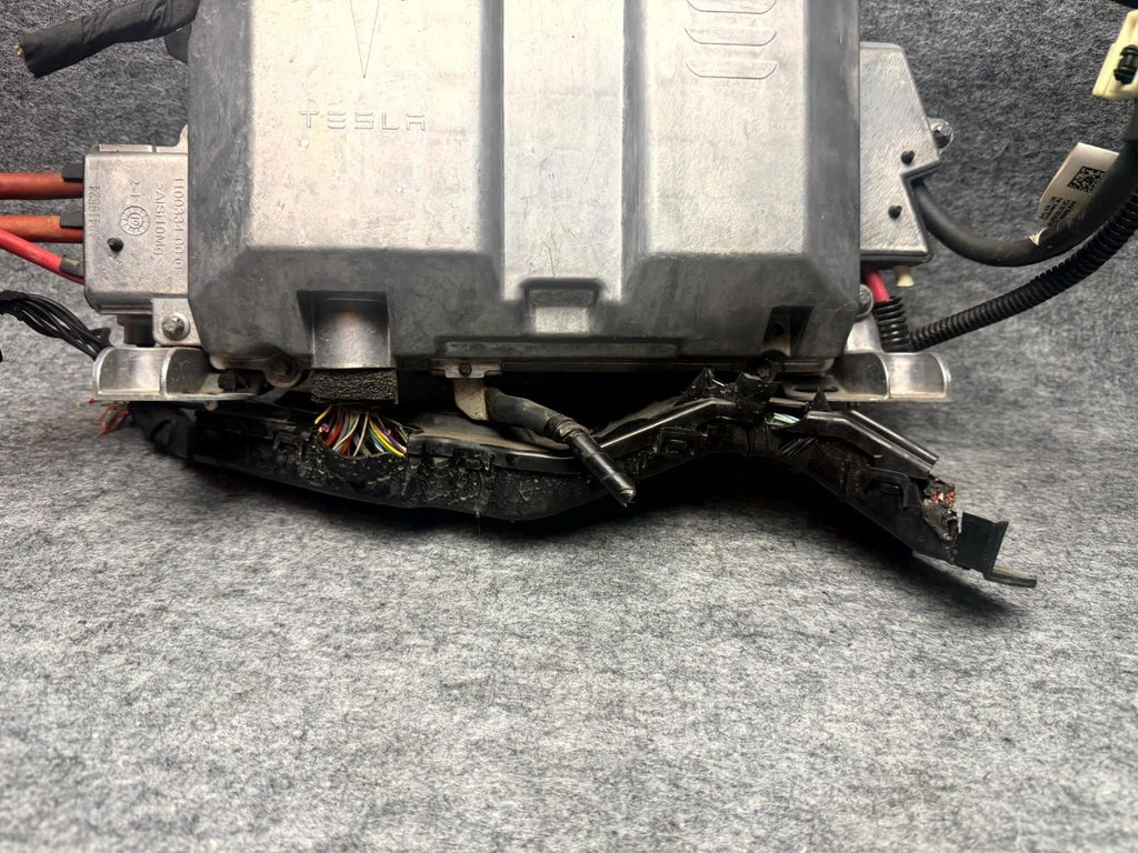 ♦️17-23 TESLA MODEL 3 FRONT SUSPENSION COMFORT CONTROL MODULE OEM, 1112485-00-A