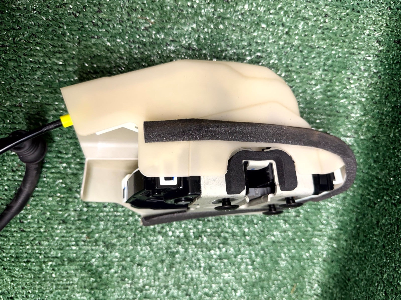 ♦️20-23 TESLA MODEL Y REAR RIGHT SIDE DOOR LOCK LATCH ACTUATOR OEM, 1500675-00-A